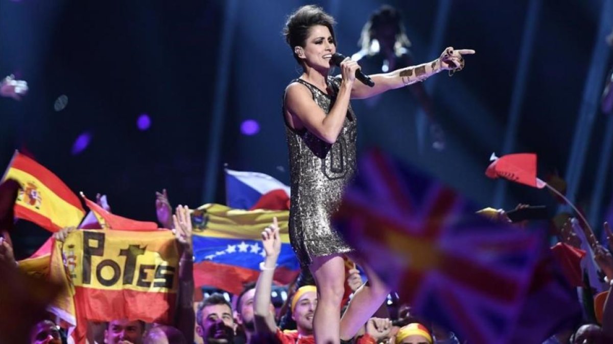 La española Barei, en plena actuación en el Festival de Eurovisión.-MARTIN MEISNNER