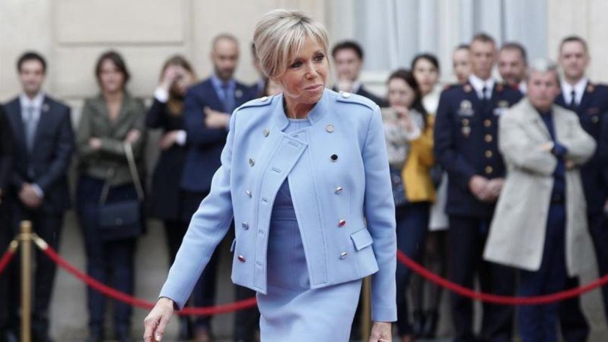 Brigitte Macron, en la ceremonia inaugural del Elíseo.-AFP / THIBAULT CAMUS