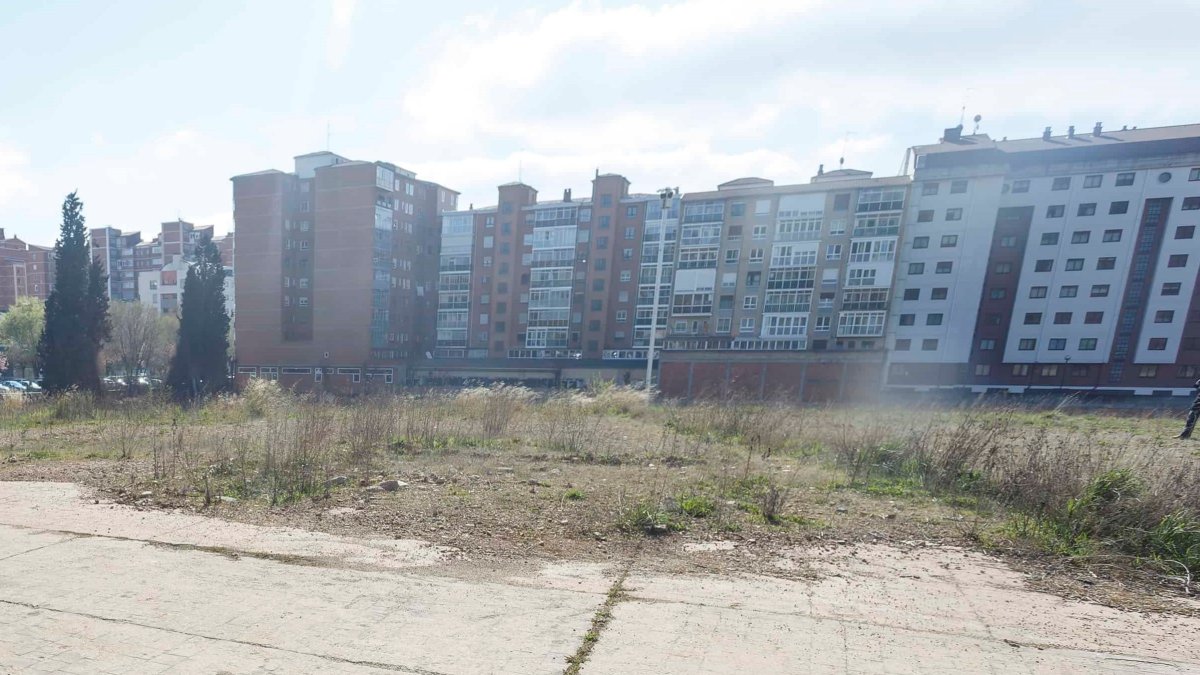 Solar donde se ubicaba el antiguo hospital General Yagüe. SANTI OTERO