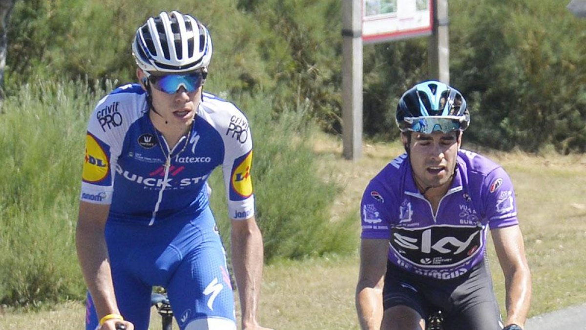 David de la Cruz junto a Mikel Landa en la etapa de Picón Castro-Ricardo Ordóñez