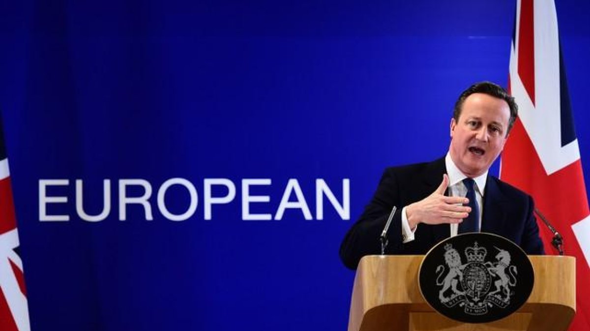 El primer ministro británico David Cameron en la rueda de prensa después del Consejo Europeo este viernes.-EMMANUEL DUNAND / AFP