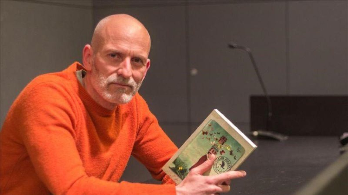 Alejandro Palomas, presentando su libro 'Un fill'.-CHRISTIAN LARACUENTE