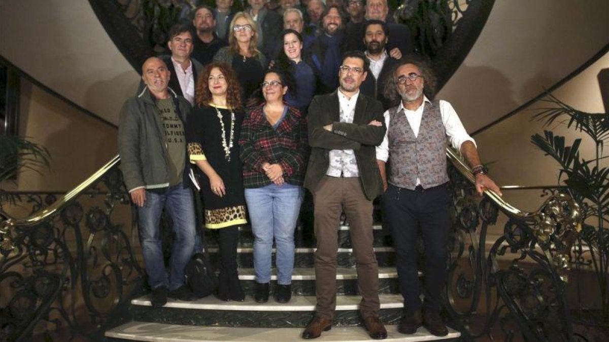 José Ángel Hevia, presidente de la SGAE, con su equipo directivo, el 12 de noviembre del 2018.-DAVID CASTRO