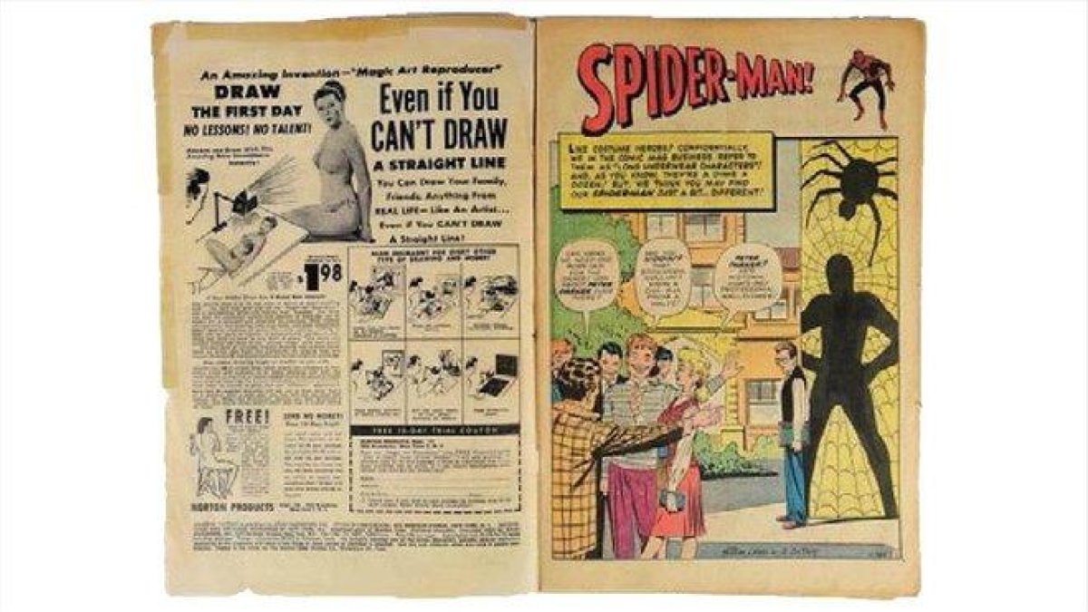 Doble página de ’Amazing Fantasy #15’, que contiene la primera historia completa de Spider-Man.-