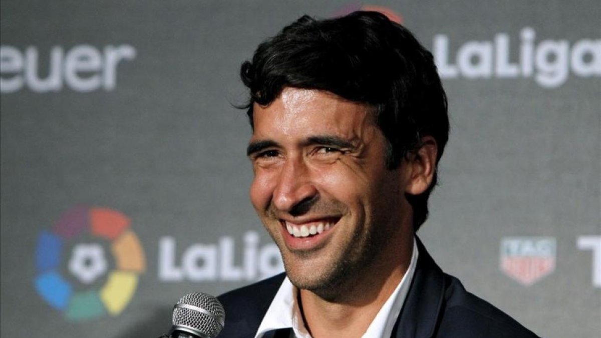 Raúl González, embajador de la Liga en EEUU, en un acto promocional-EFE