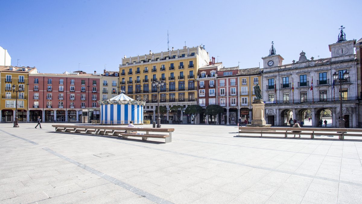 La covid vació las calles y gran parte de los centros de trabajo. Se activaron los erte.