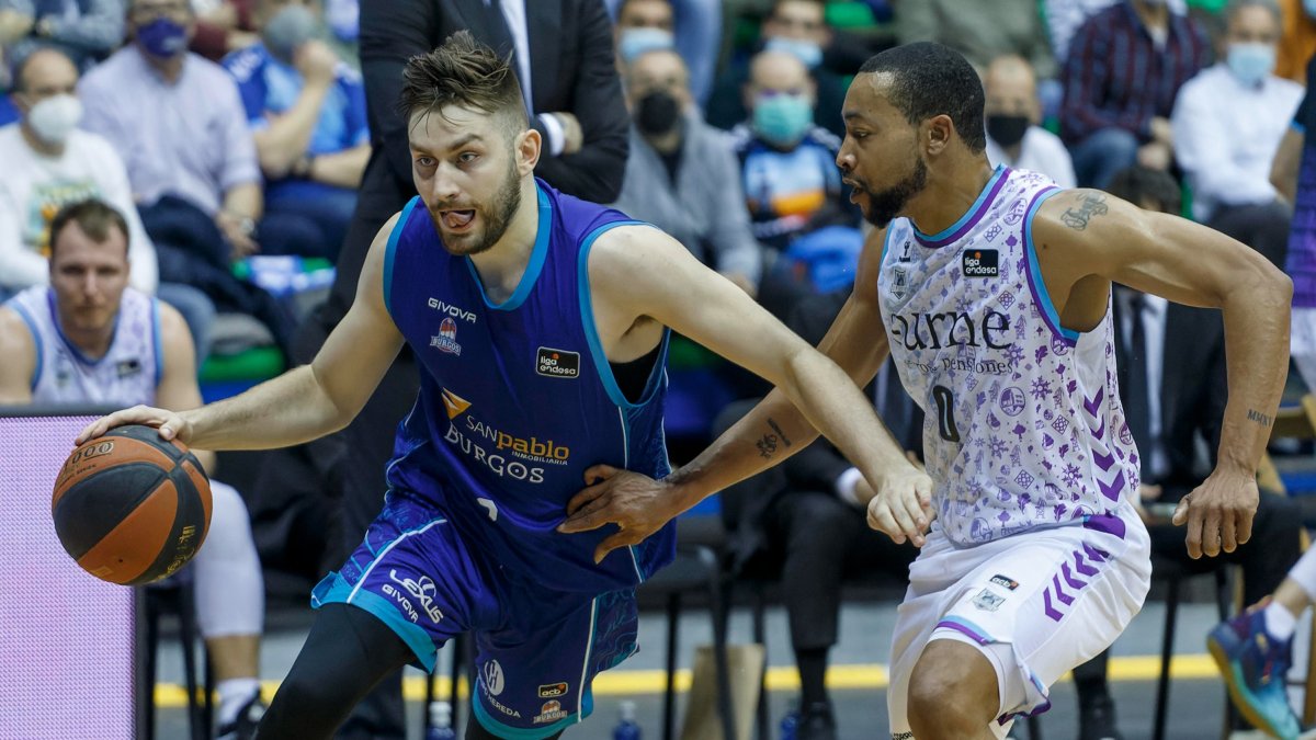 Kullamae fuerza la acción ofensiva. SANTI OTERO