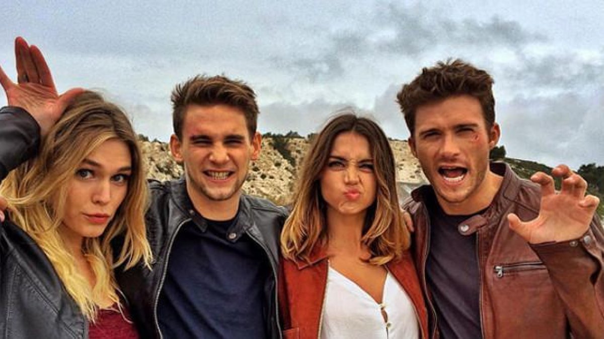 De Armas e Eastwood, junto a los otros dos protagonistas del filme, Gaia Weiss y Freddie Thorp.-INSTAGRAM / SCOTT EASTWOOD