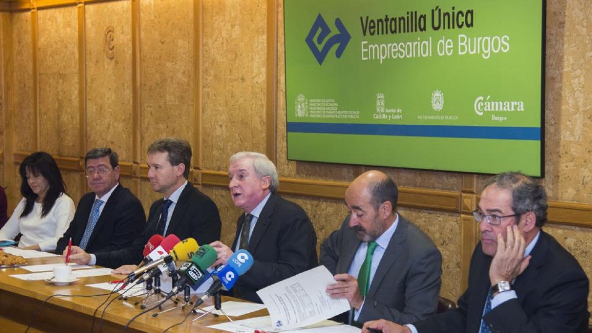 Rico, Lacalle, Méndez Pozo, Arribas y Fernández Mardomingo, durante la presentación.-ICAL