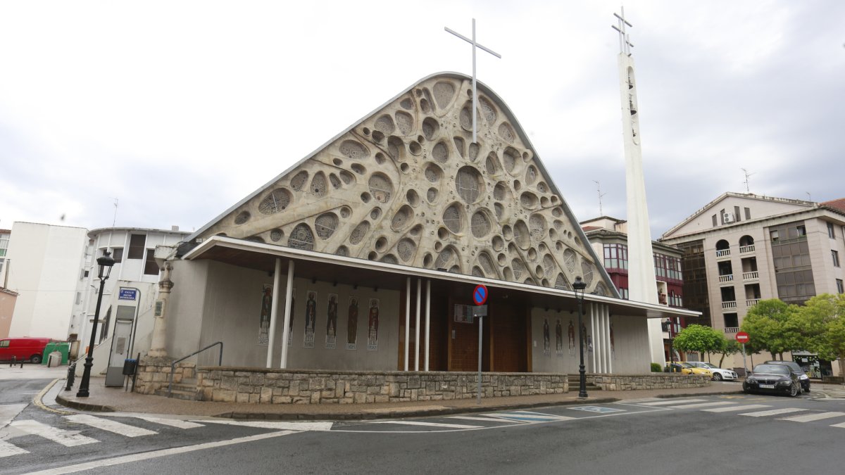 Imagen de la iglesia de Santa Marina. RAÚL G.OCHOA