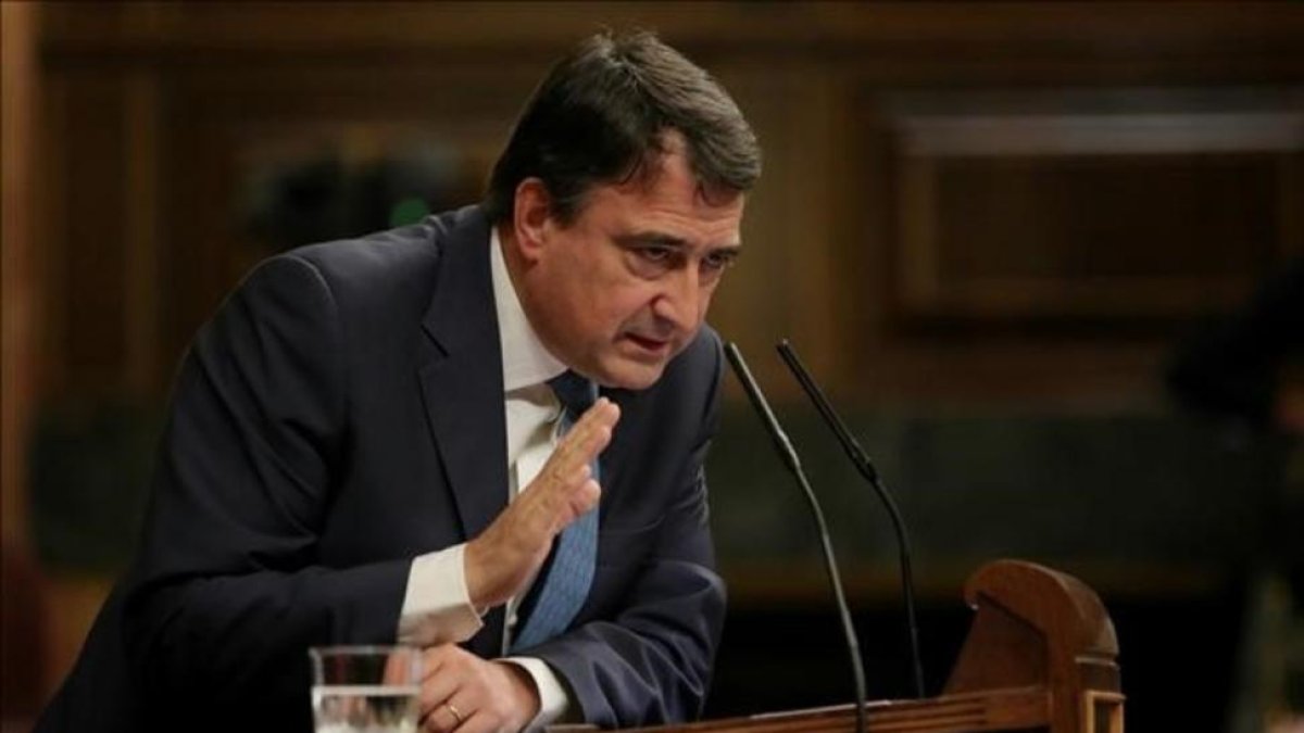 El diputado del PNV, Aitor Esteban, en el Congreso de los Diputados.-EL PERIÓDICO