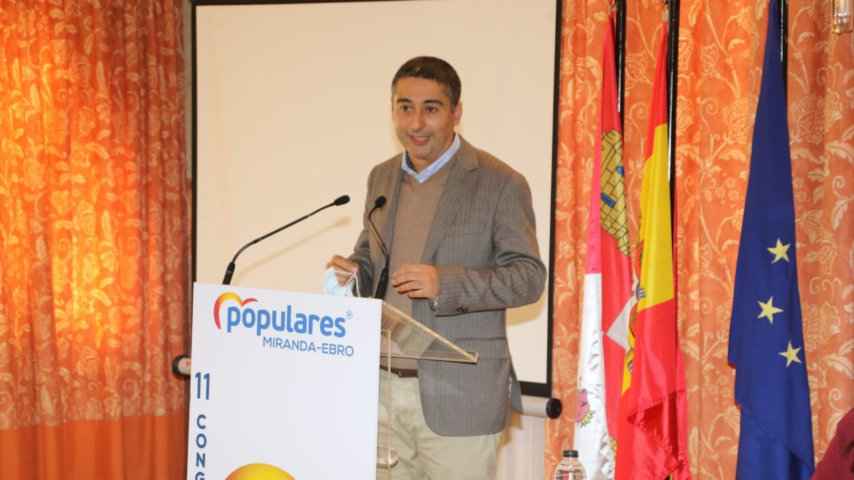 Jorge Castro, reelegido presidente del PP de Mranda. ECB