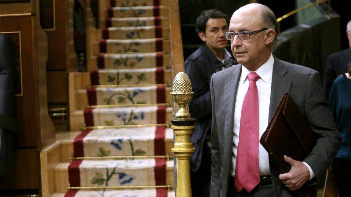 Cristóbal Montoro.-Foto: DAVID CASTRO