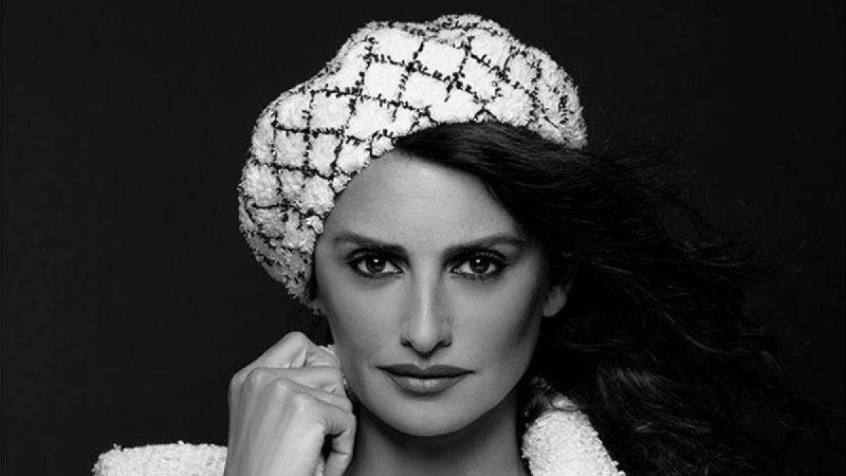 Penélope Cruz, para Chanel.-KARL LAGERFLED