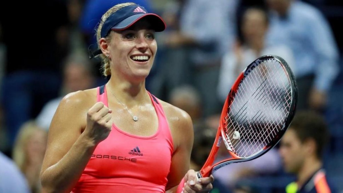 Angelique Kerber, de Alemania, reacciona feliz tras un nuevo triunfo en el Abierto de EEUU.-AFP / Michael Reaves