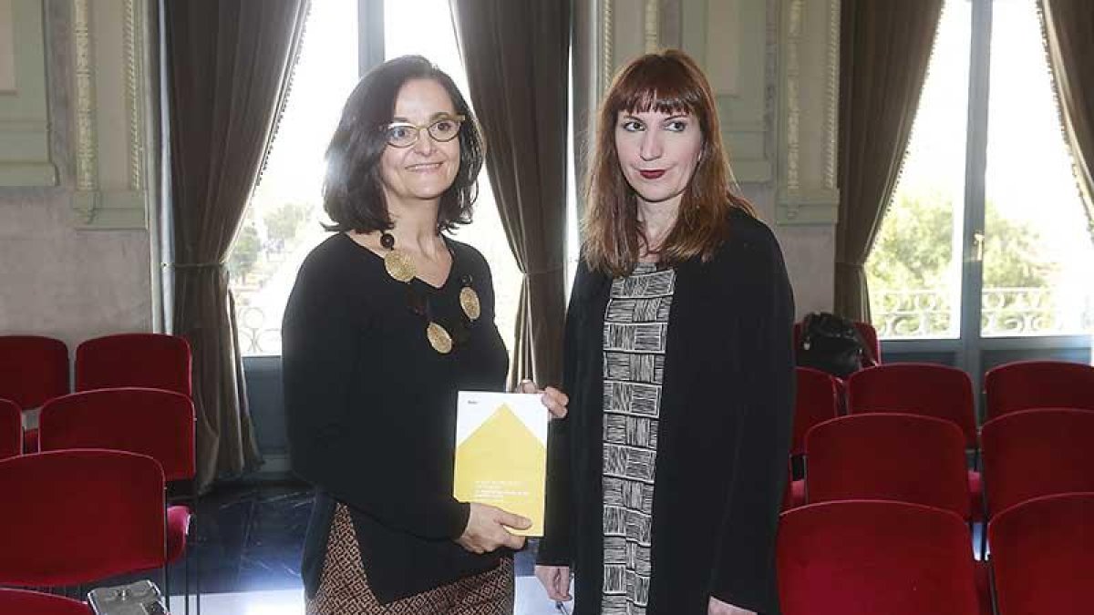 Ana Fernández Valbuena y María Velasco.-RAÚL G. OCHOA