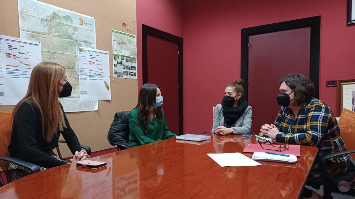 El PSOE de Miranda reclama a la Junta la cesión de la Escuela Infantil de Bayas para la asociación Valkiria.