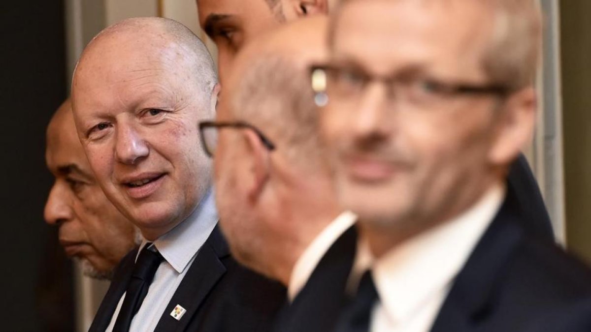 El alcalde de Vilvoorde, Hans Bonte, a la izquierda de la imagen.-GETTY IMAGES