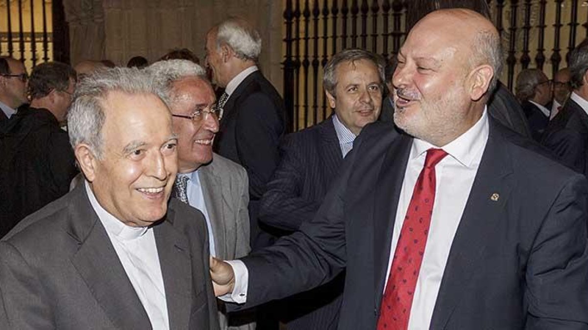 Juanjo García a la salida del acto institucional celebrado ayer en la Catedral de Burgos.-SANTI OTERO