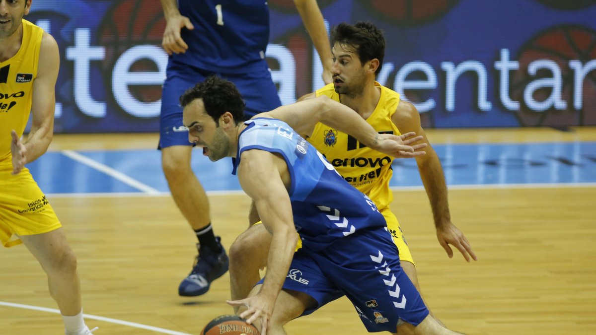 Benite, durante un partido de la pasada temporada ante Tenerife. SANTI OTERO