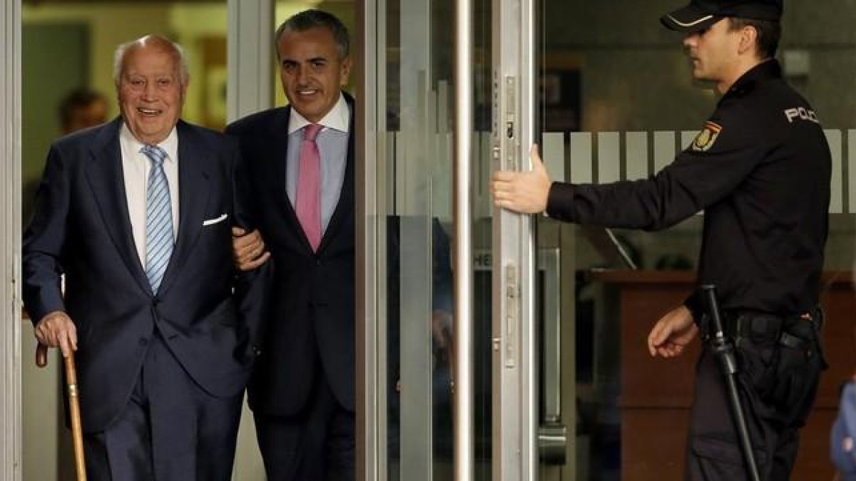Álvaro Lapuerta, saliendo del juzgado-EL PERIÓDICO