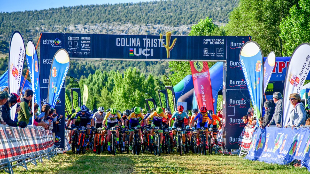 Salida de una de las etapas en línea de la edición de 2019 de la Colina Triste. Cano Photo Sports