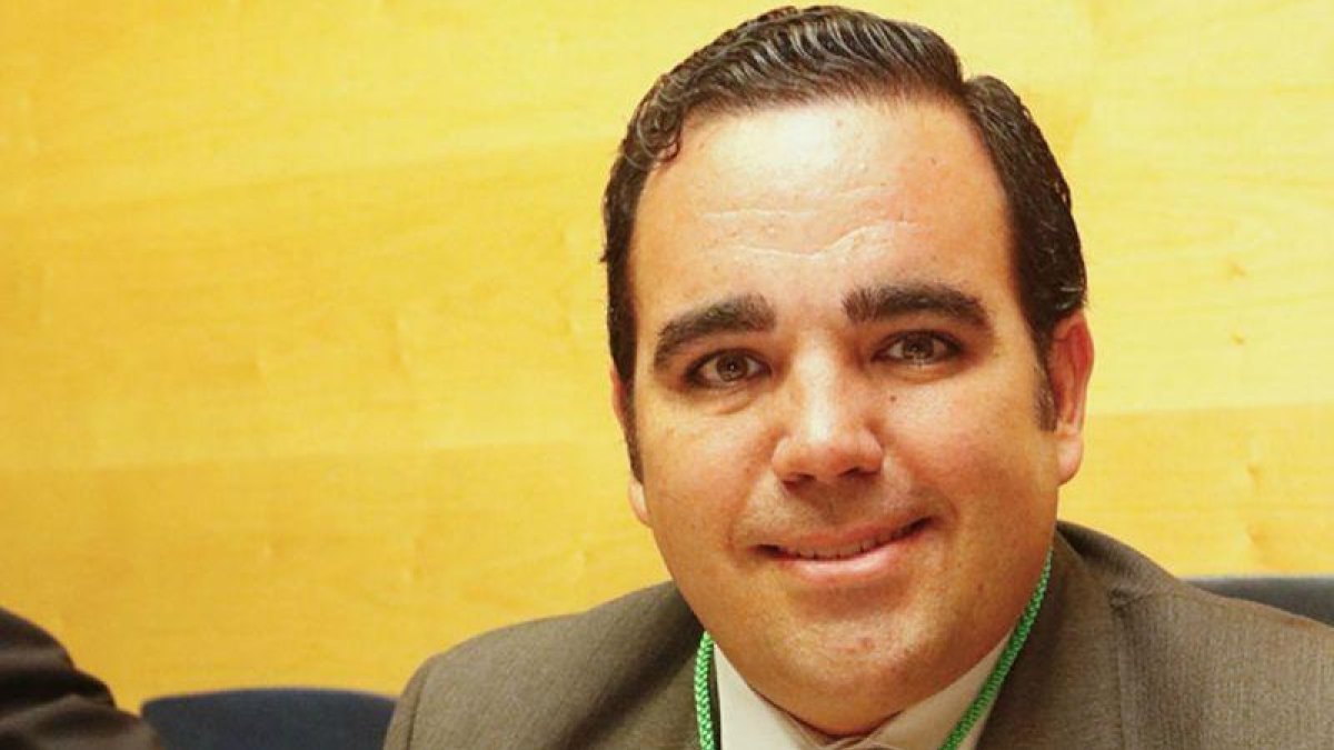 Javier Úbeda, tercer teniente de alcalde de Boadilla del Monte, en una imagen oficial del consistorio.-AYUNTAMIENTO DE BOADILLA DEL MONTE