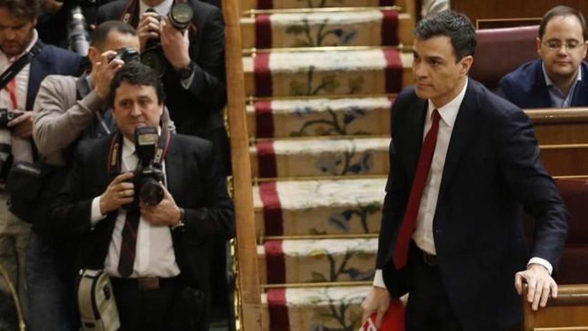 -AGUSTÍN CATALÁN