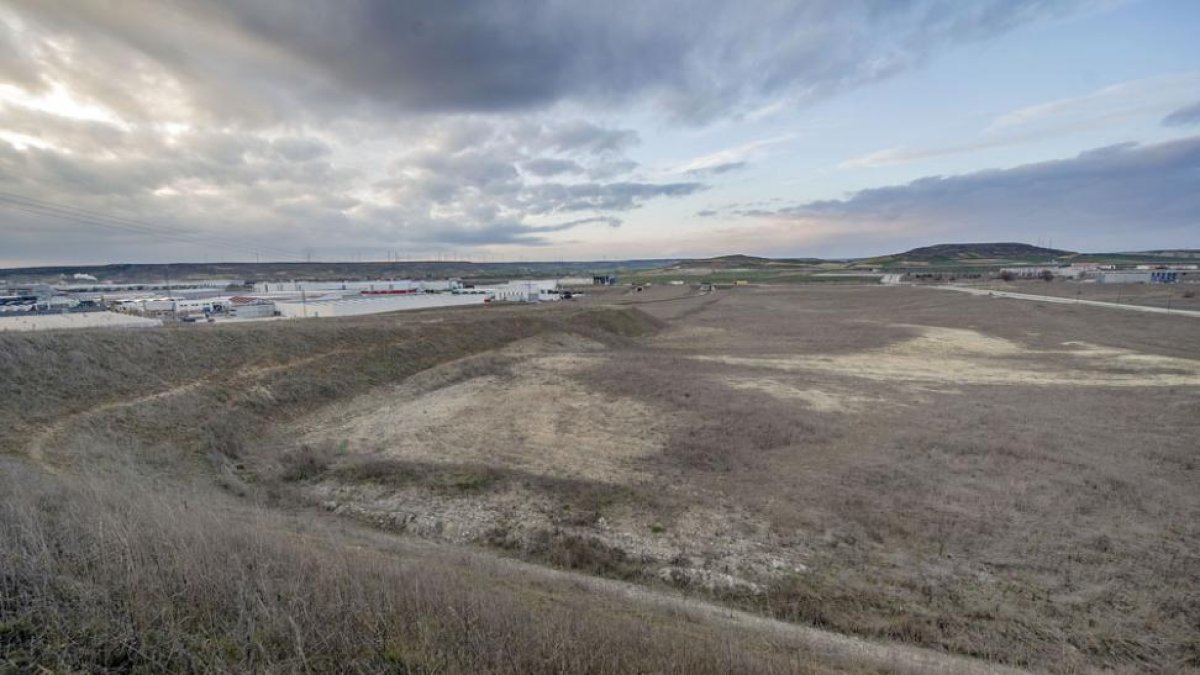 Parcela del polígono donde se localizará el futuro circuito de motocross.-ISRAEL L. MURILLO