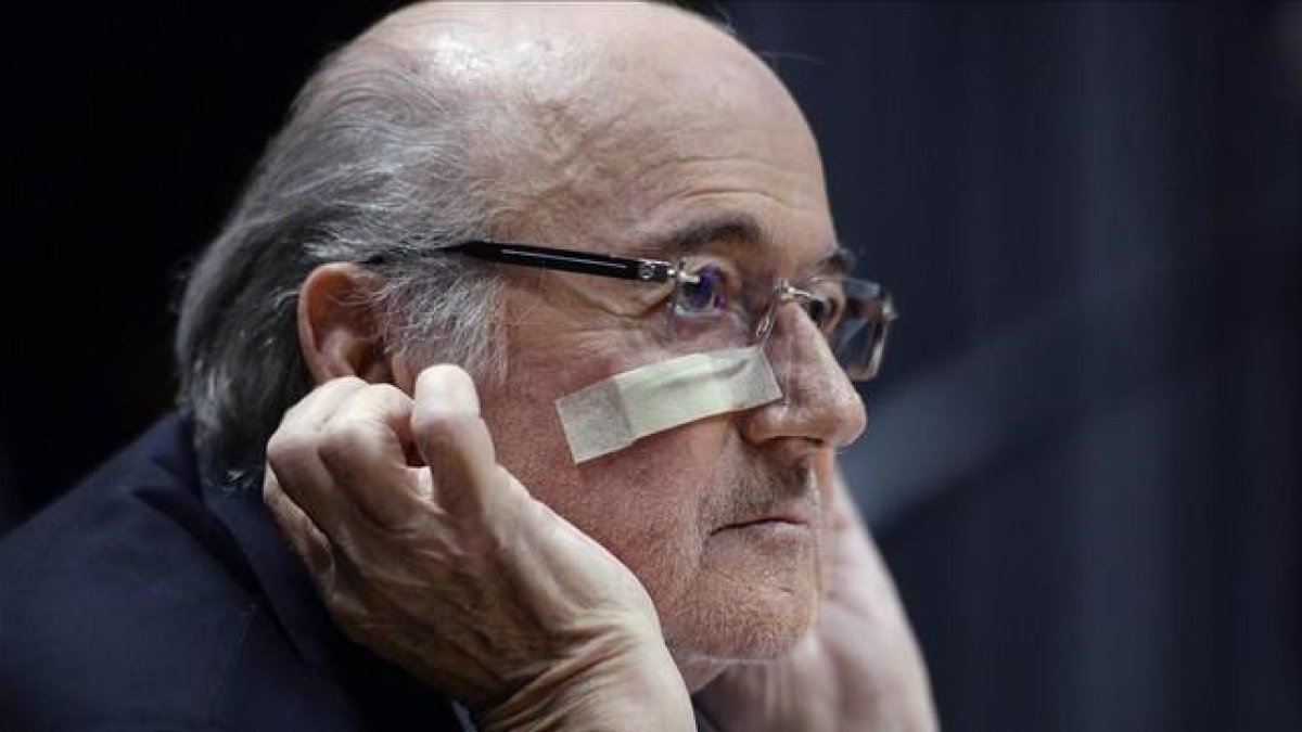 Blatter, este lunes en Zúrich.-EFE / WALTER BIERI