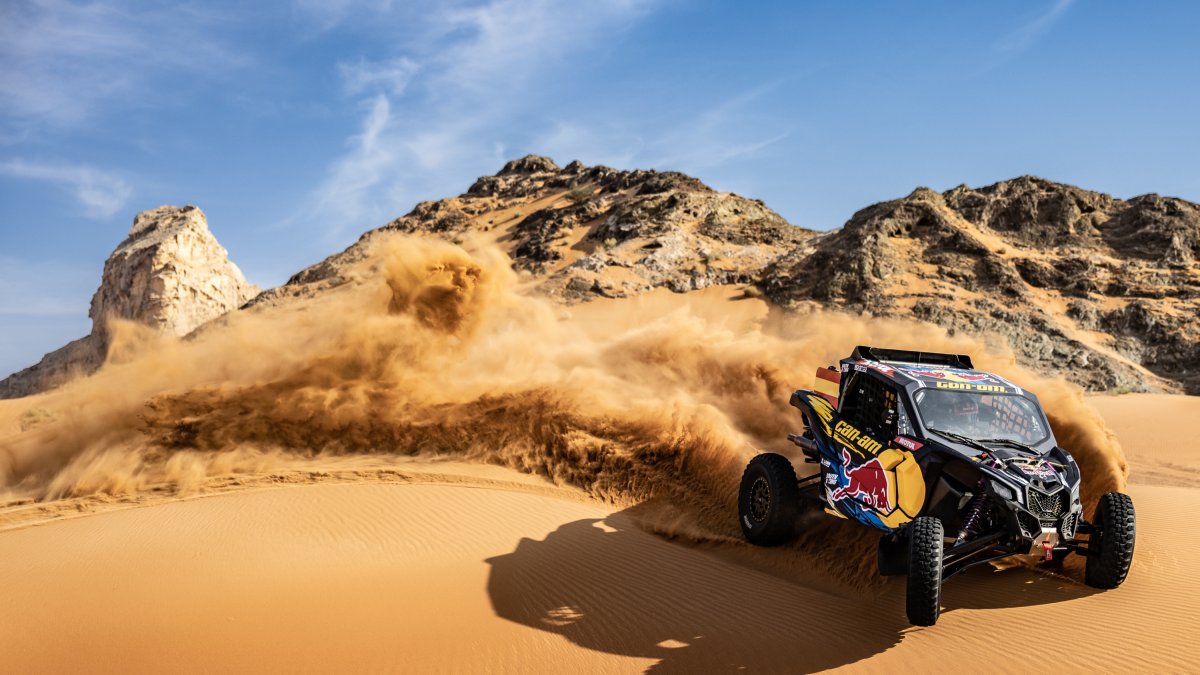 Cristina Gutiérrez al volante de su Red Bull.