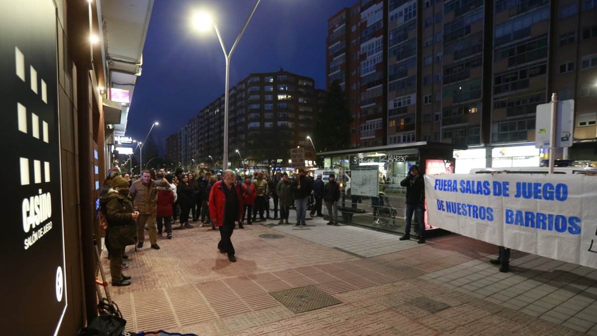 Imagen de una protesta contra una sala de juego en Gamonal. RAÚL G. OCHOA