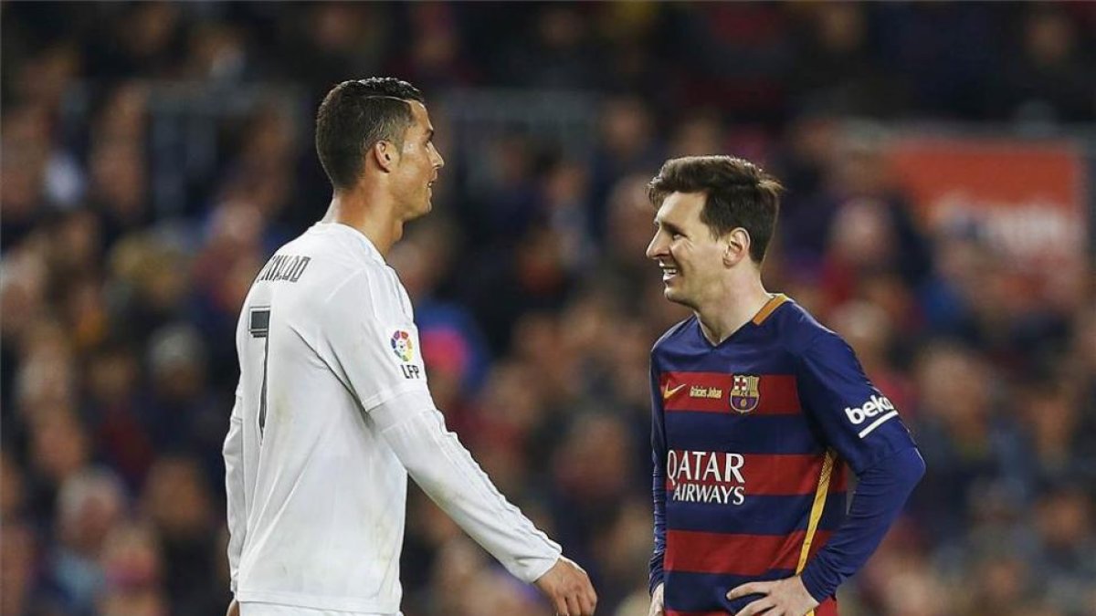 Ambos jugadores en un encuentro Barça- Real Madrid del año pasado-EFE/Alejandro García.