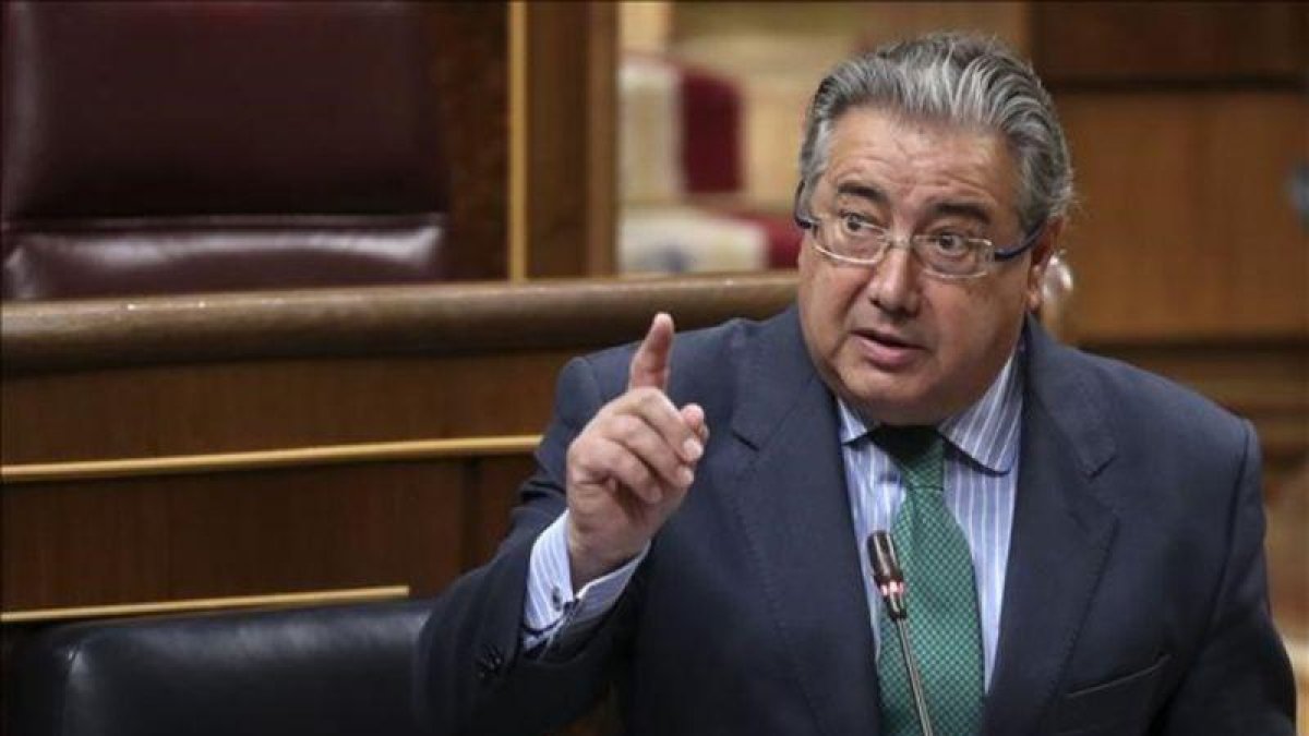 El ministro del Interior, Juan Ignacio Zoido, en una intervención en el Congreso-EL PERIÓDICO