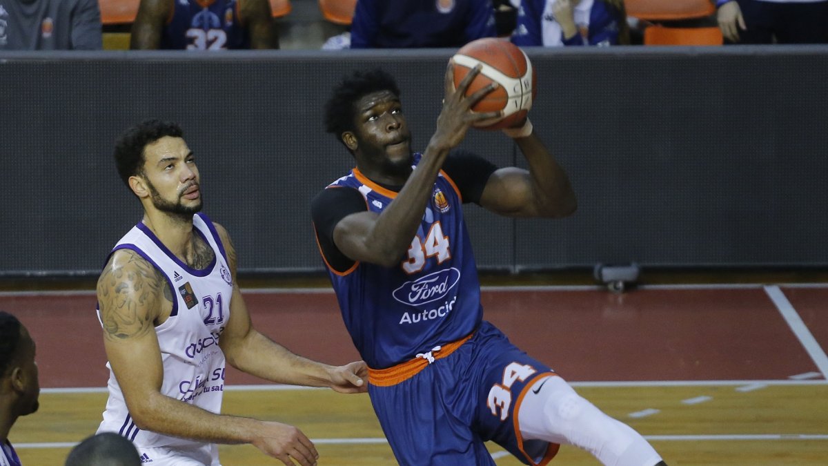 Los azulones vienen de ganar a Valladolid.