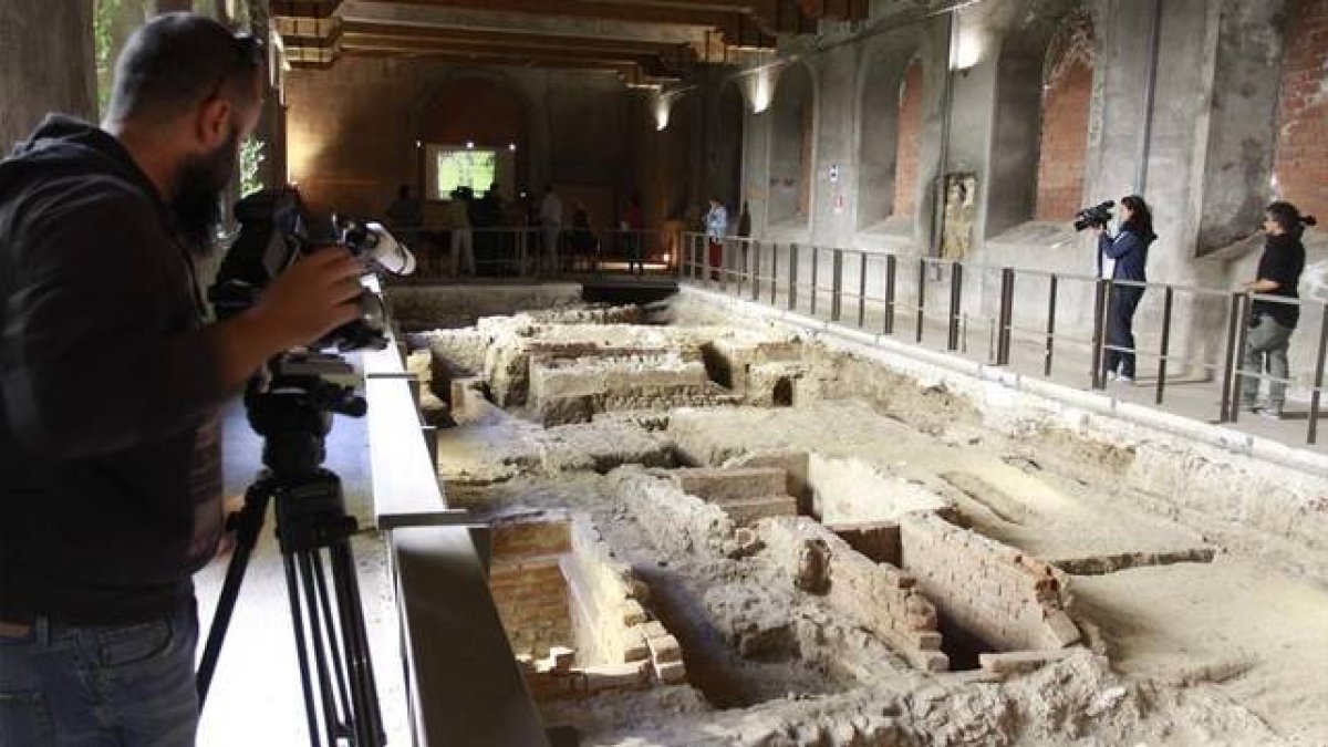 Excavaciones en el convento de Santa Úrsula de Florencia, donde está enterrada la Gioconda.-AFP / FRANCESCO BELLINI