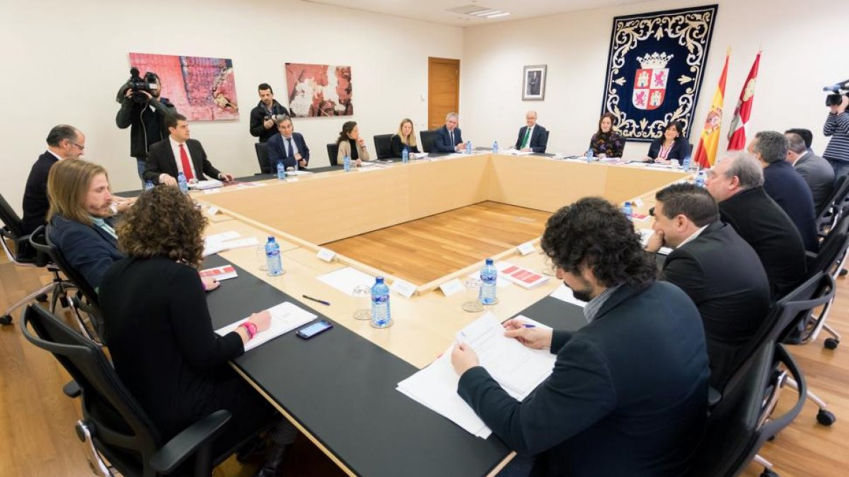 Reunión de la Junta de Portavoces-ICAL