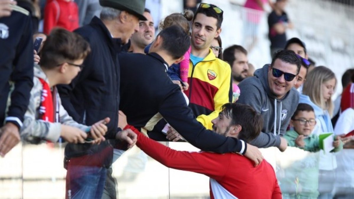 El entrenamiento del Burgos CF estará abierto a la afición. BURGOS CF