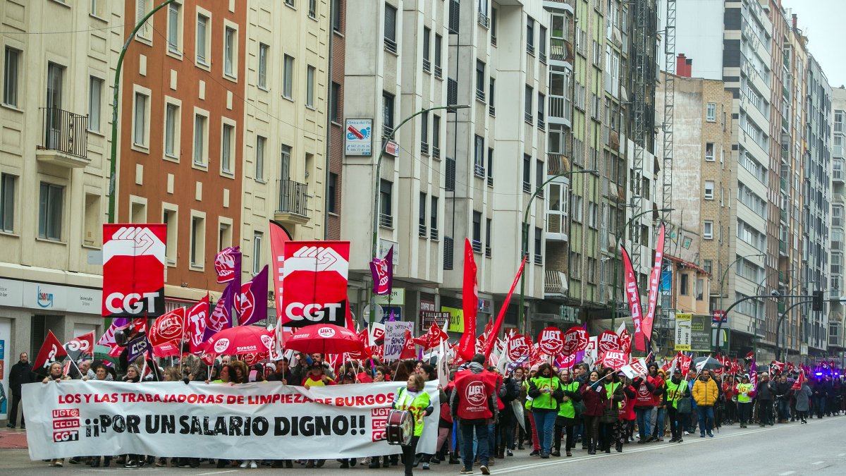 Imagen de la manifestación del sector de la limpieza. TOMÁS ALONSO
