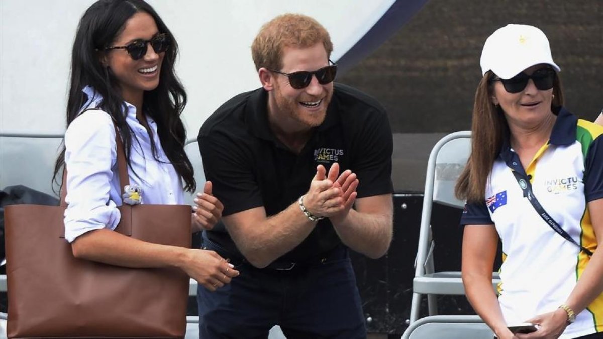 El príncipe Enrique y Meghan Markle (izquierda), el pasado 25 de septiembre.-/ AP / NATHAN DENETTE