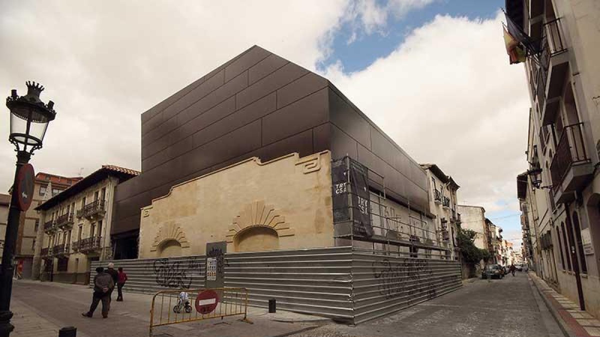 La obra de la Casa de los Salamanca vuelve a sufrir una paralización.-G. G.