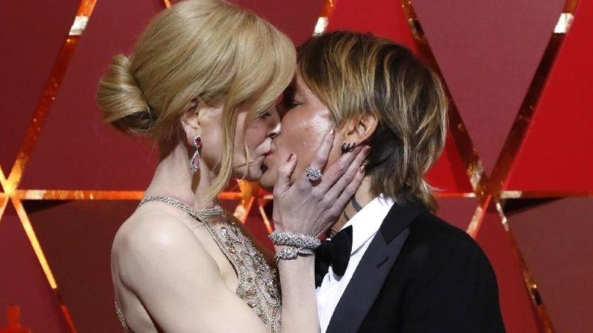 Nicole Kidman y su marido, Keith Urban, a su llegada a la gala de los Oscar, el pasado 26 de febrero.-REUTERS / MARIO ANZUONI