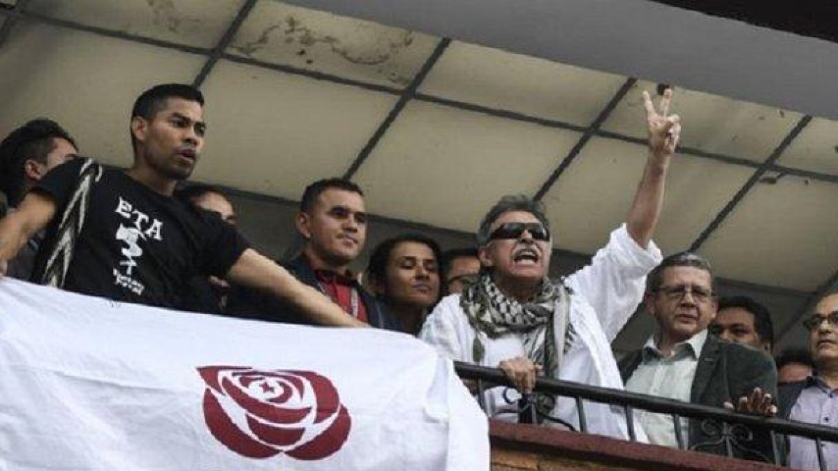 La foto fue tomada en la sede del partido de las FARC.-AFP