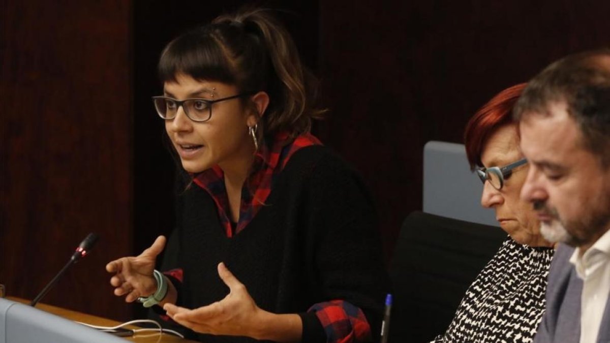 Maria Rovira, en una imagen de archivo, durante una comisión económica en el ayuntamiento de Barcelona.-JULIO CARBÓ