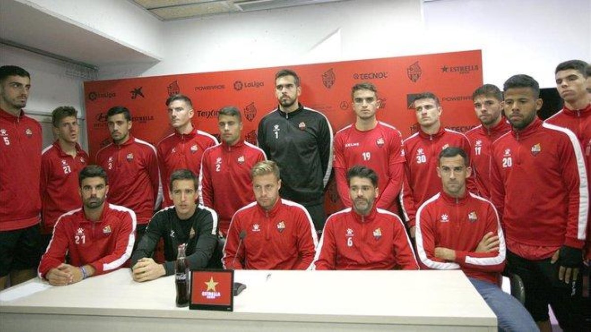 La plantilla del Reus, antes del castigo.-