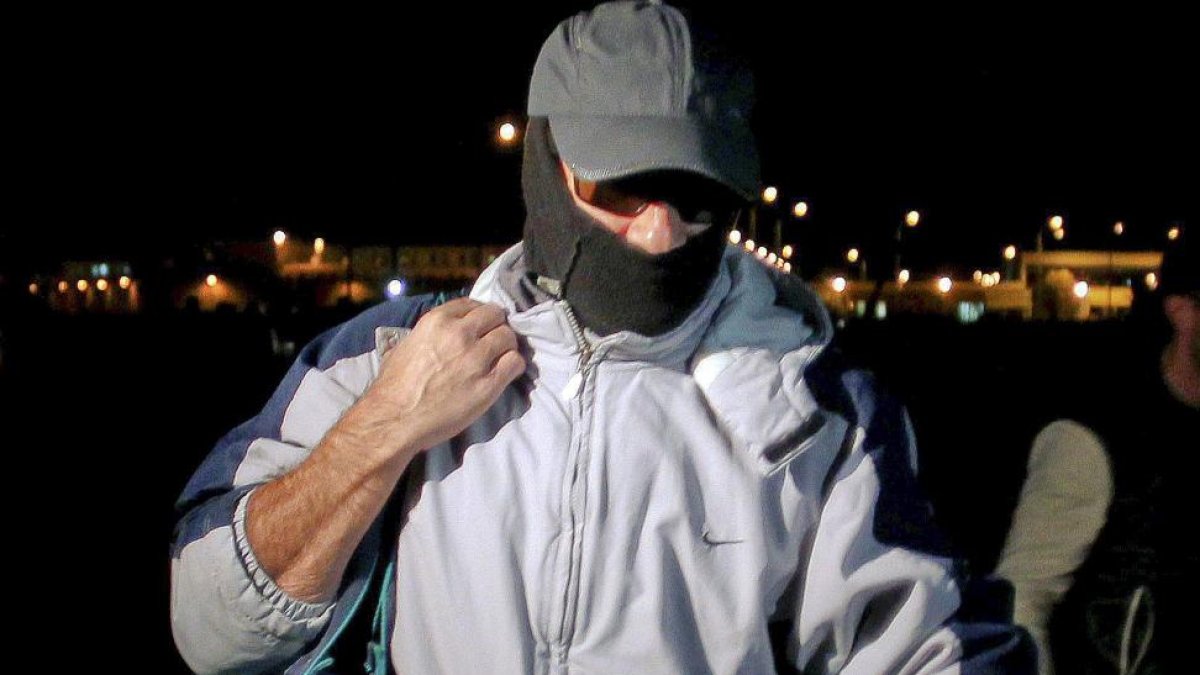 El asesino, la noche que salió de la cárcel.-EL MUNDO