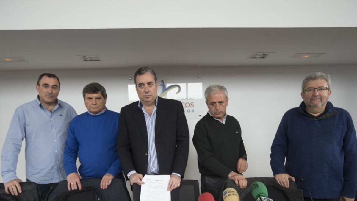 Representantes del foro de la profesión médica a nivel de atención primaria en Burgos.-RAÚL G. OCHOA