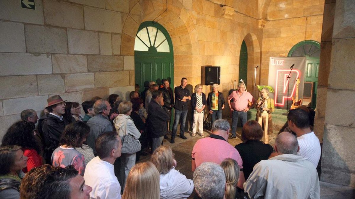 El Jardín Secreto del histórico monasterio vuelve a abrir este espacio natural al arte de nuestros días.-G. G.