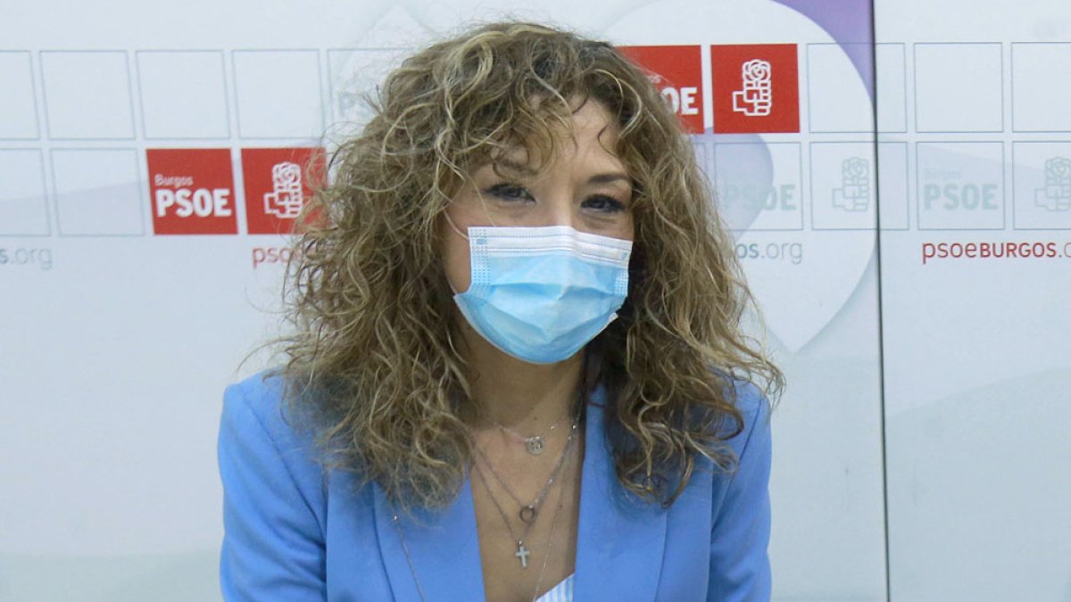 La procuradora socialista por Burgos Virginia Jiménez. RAÚL OCHOA