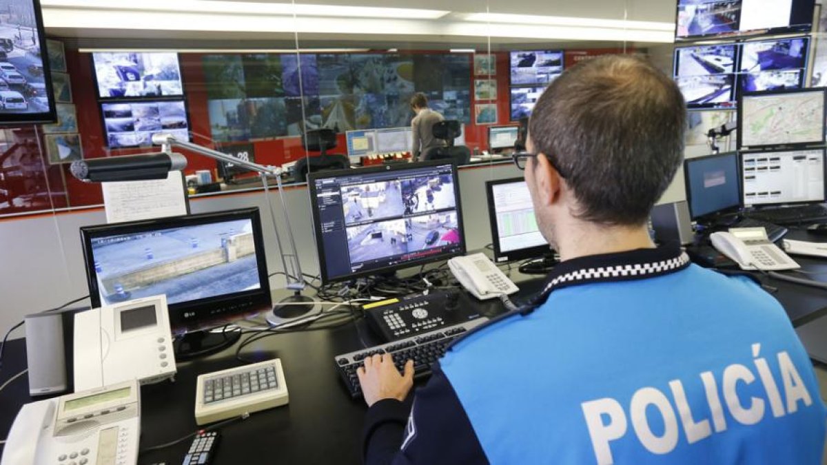 Imagen de archivo de la sala de la Policía Local. ECB